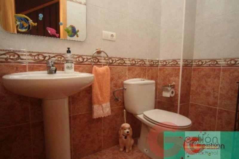 For sale of house in Salobreña