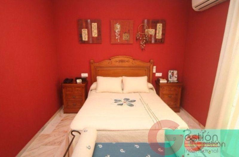 For sale of house in Salobreña