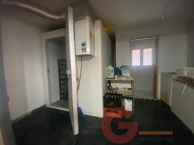 Venta de edificio en Otívar