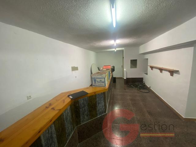 Venta de edificio en Otívar
