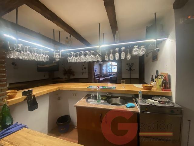 Venta de edificio en Otívar