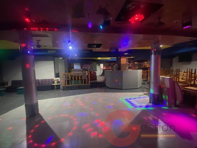 Venta de edificio en Otívar