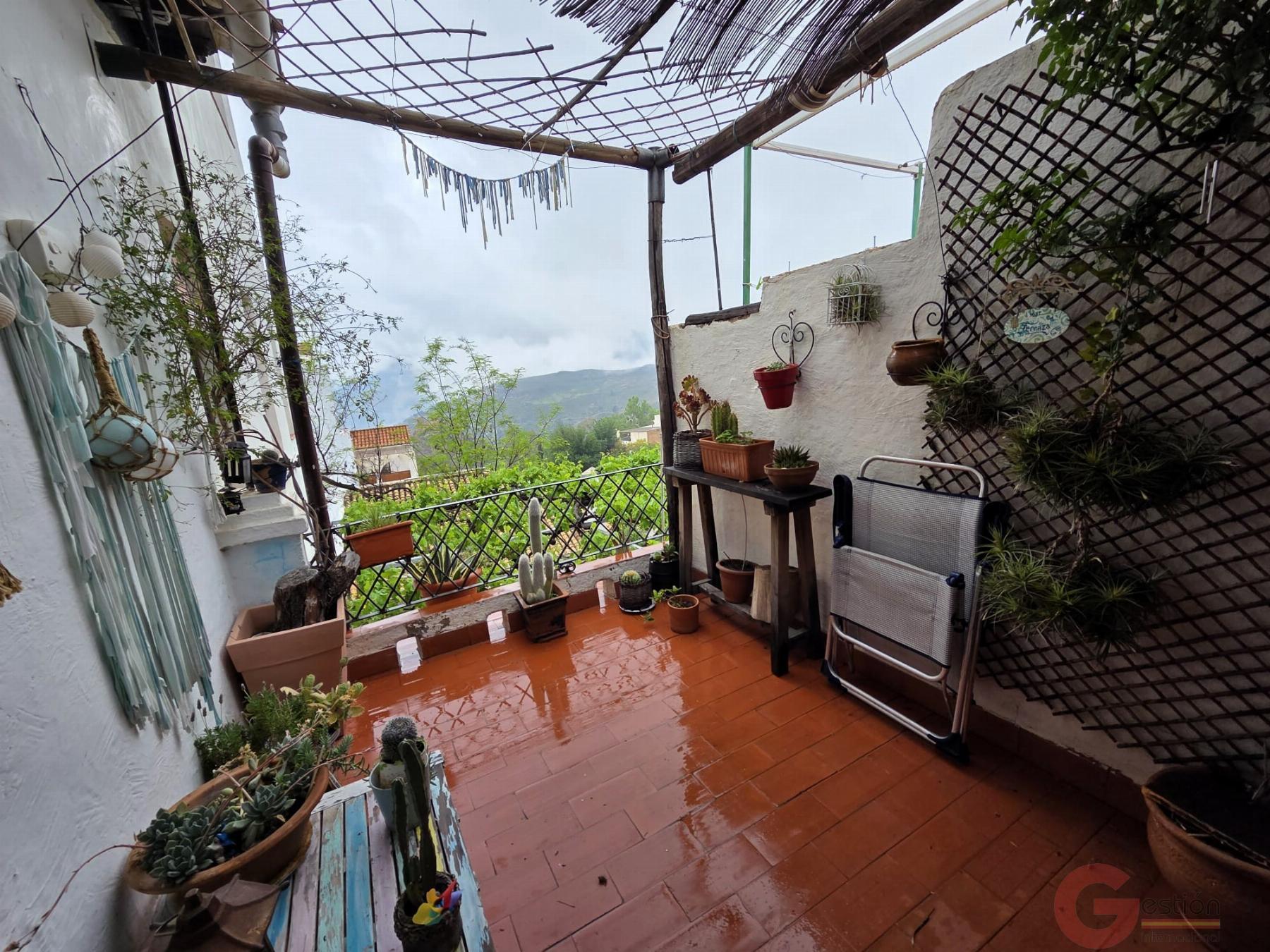 Venta de casa en Lanjarón