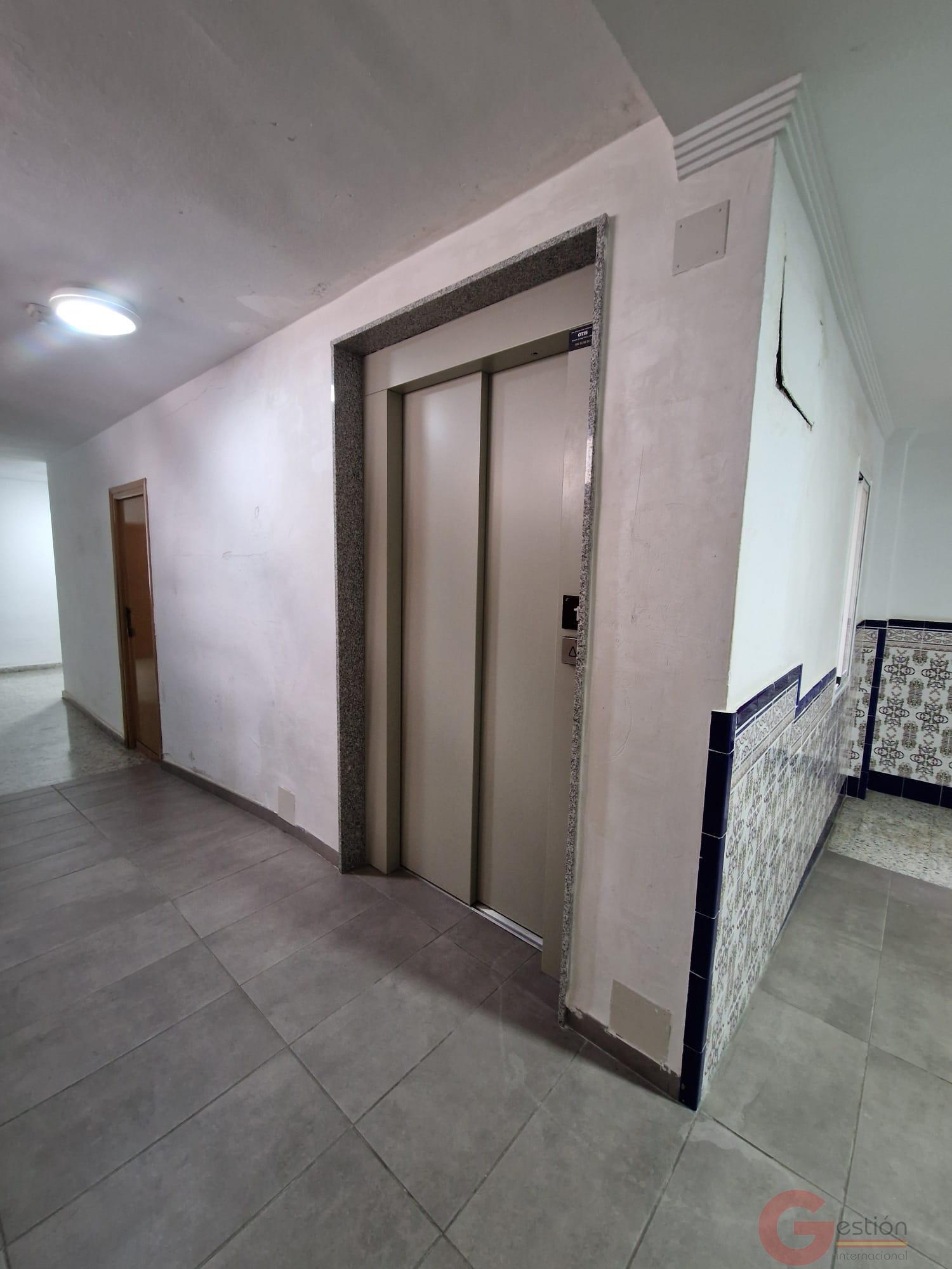 Venta de piso en Salobreña