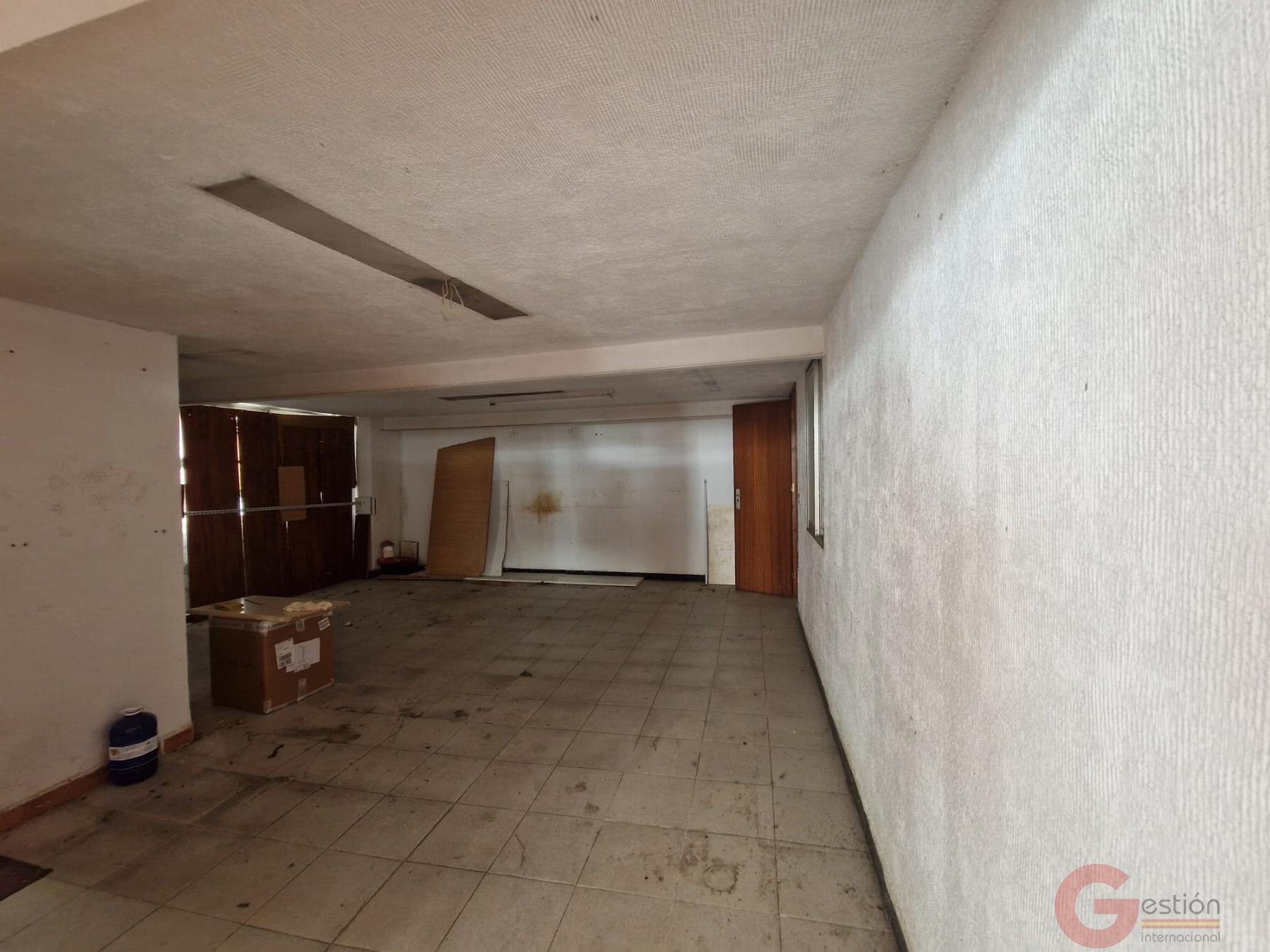 Venta de local en Salobreña