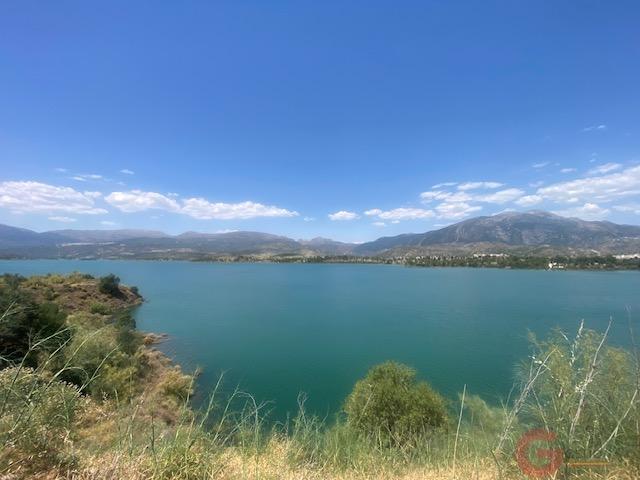 Venta de finca rústica en Comares
