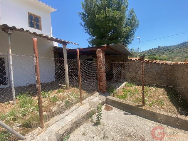 Venta de finca rústica en Comares
