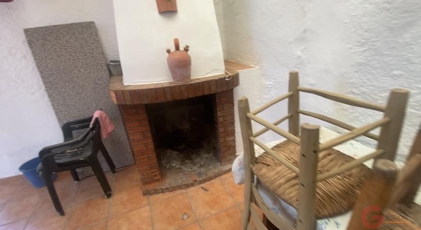Venta de finca rústica en Comares