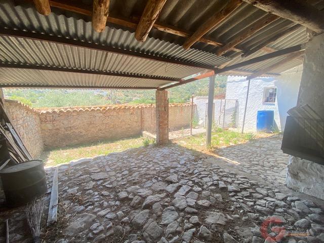 Venta de finca rústica en Comares