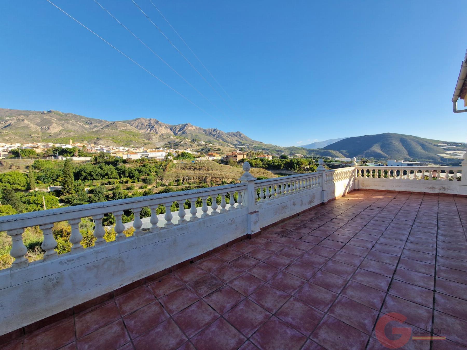 Venta de finca rústica en Molvízar