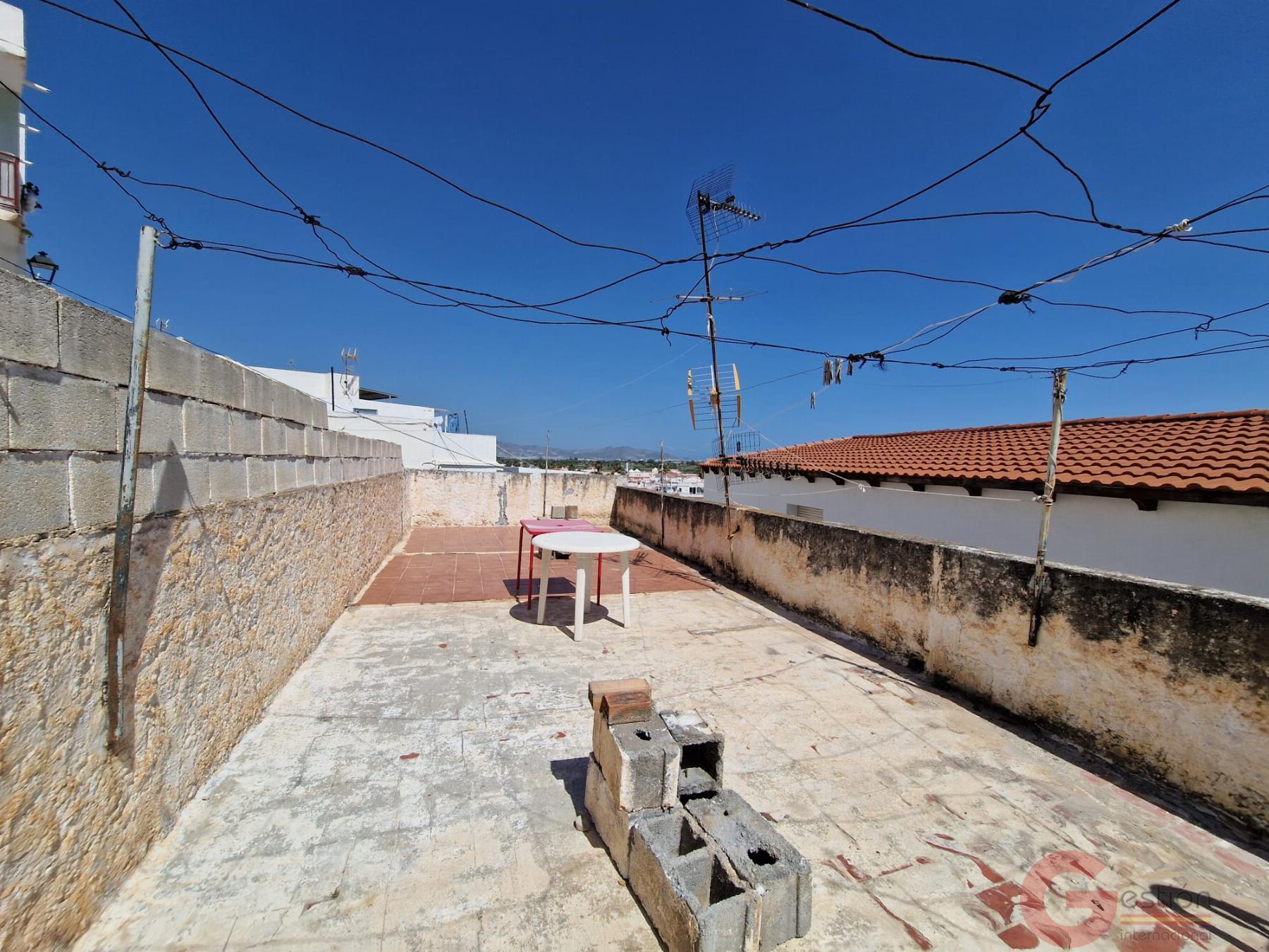Venta de casa en Salobreña
