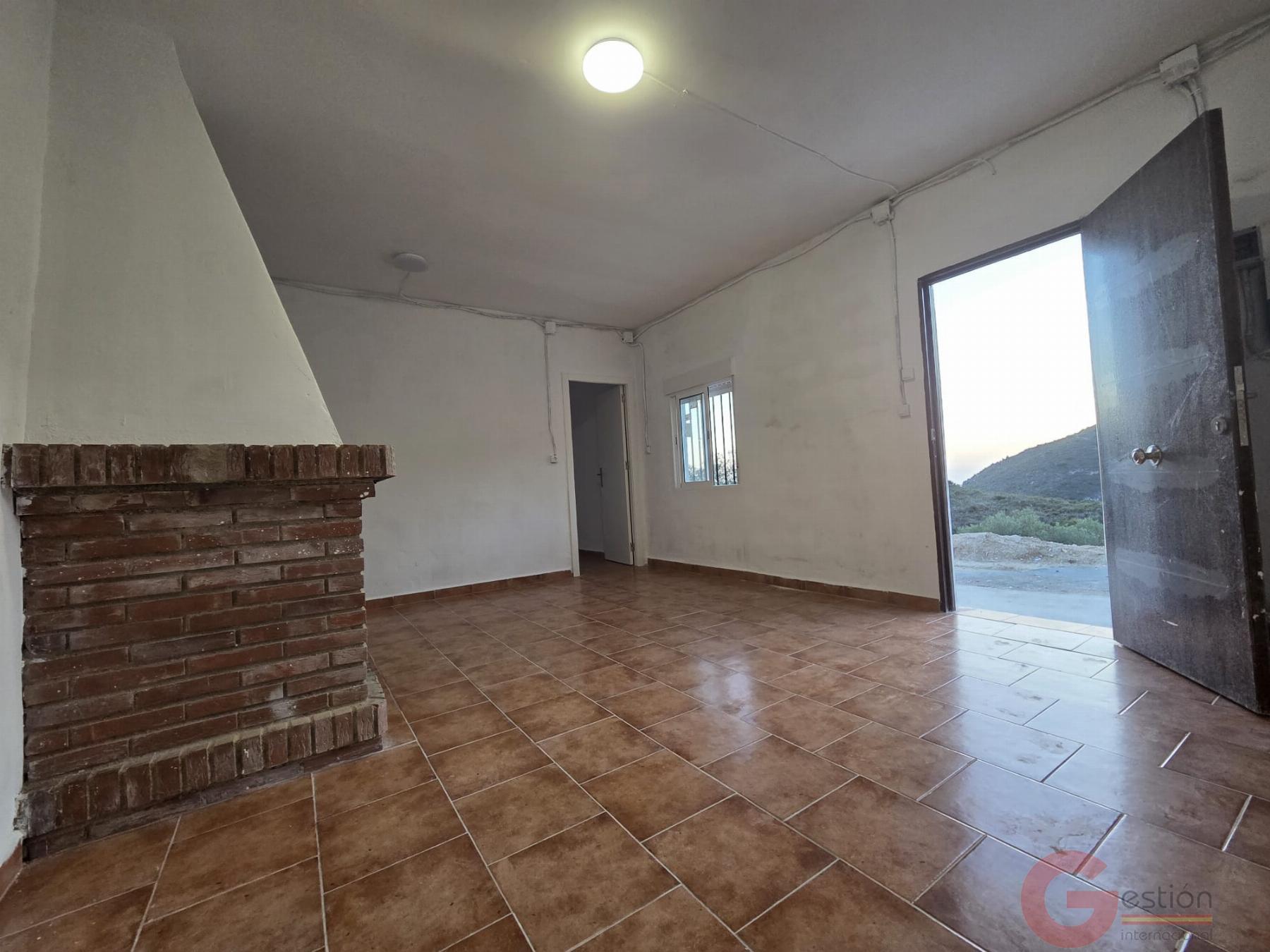 Venta de finca rústica en Itrabo