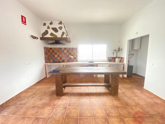 Venta de finca rústica en Cútar