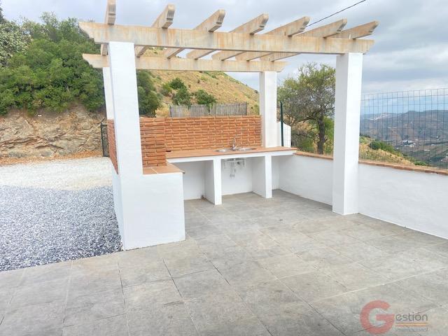 Venta de finca rústica en Cútar