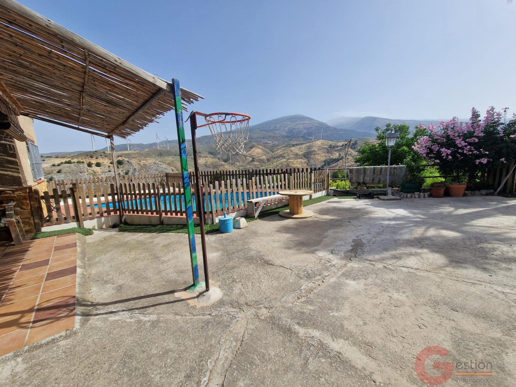 Venta de finca rústica en Vélez de Benaudalla