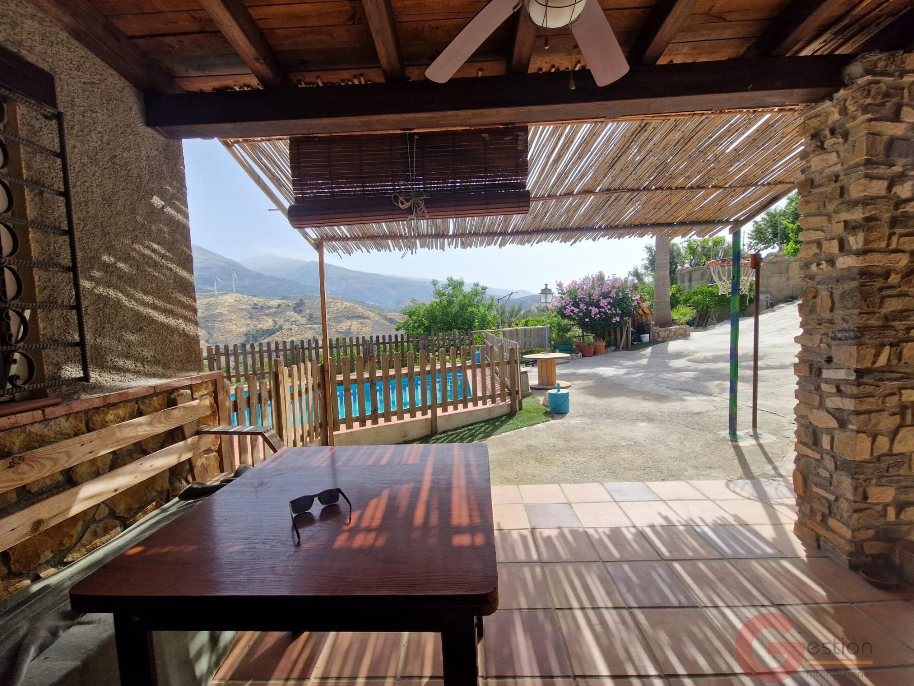 Venta de finca rústica en Vélez de Benaudalla
