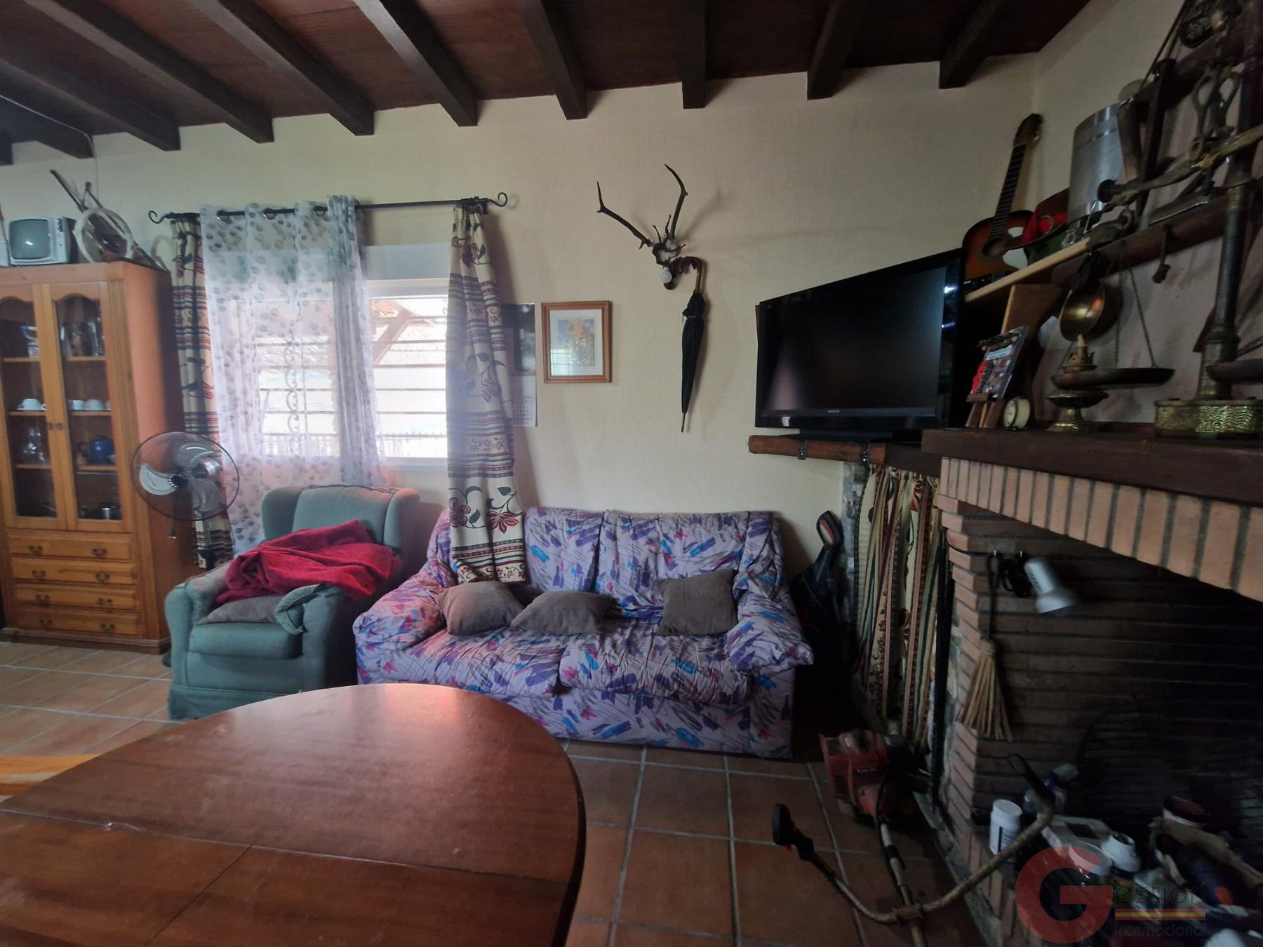 Venta de finca rústica en Vélez de Benaudalla