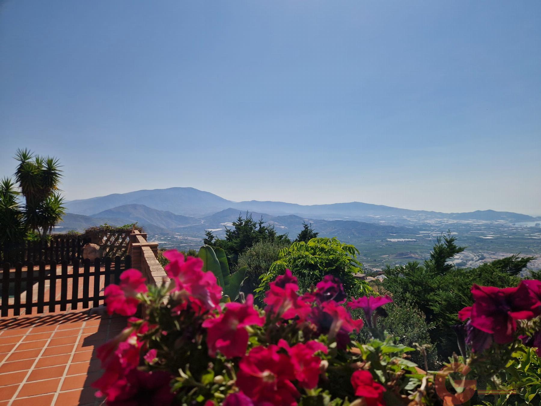 Venta de chalet en Salobreña