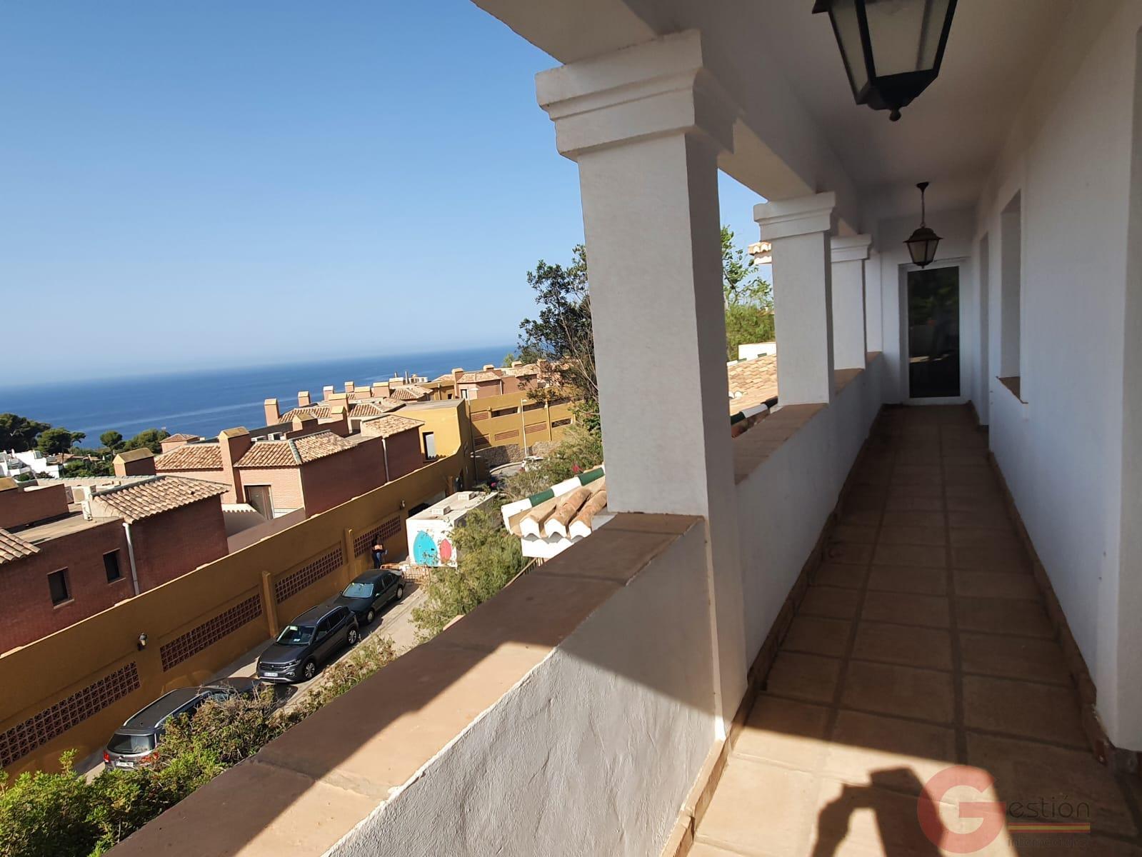 Venta de villa en Almuñécar