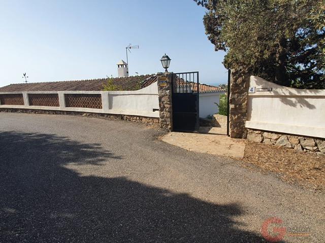 Venta de villa en Almuñécar