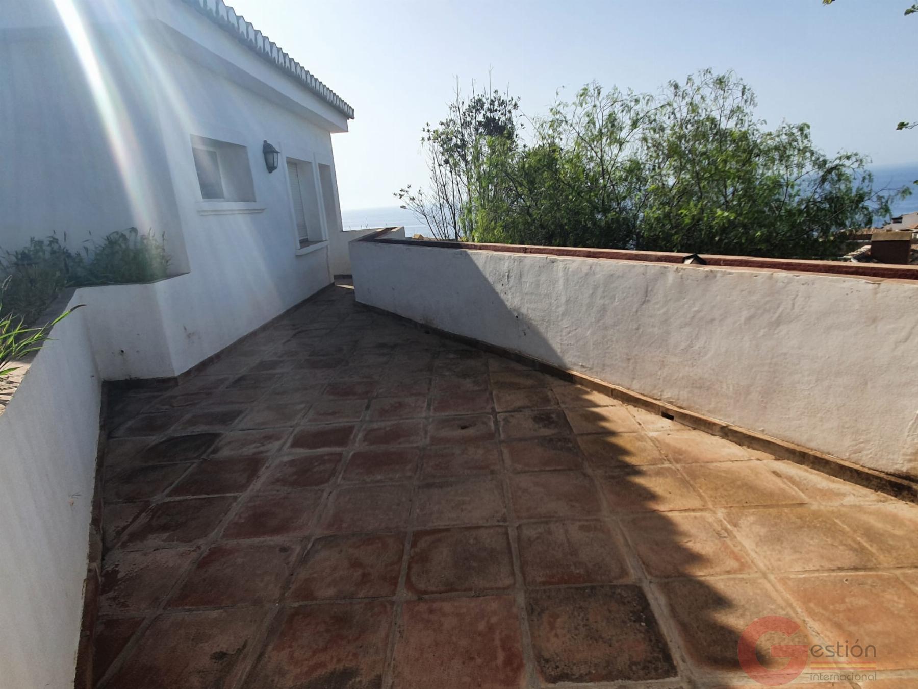 Venta de villa en Almuñécar