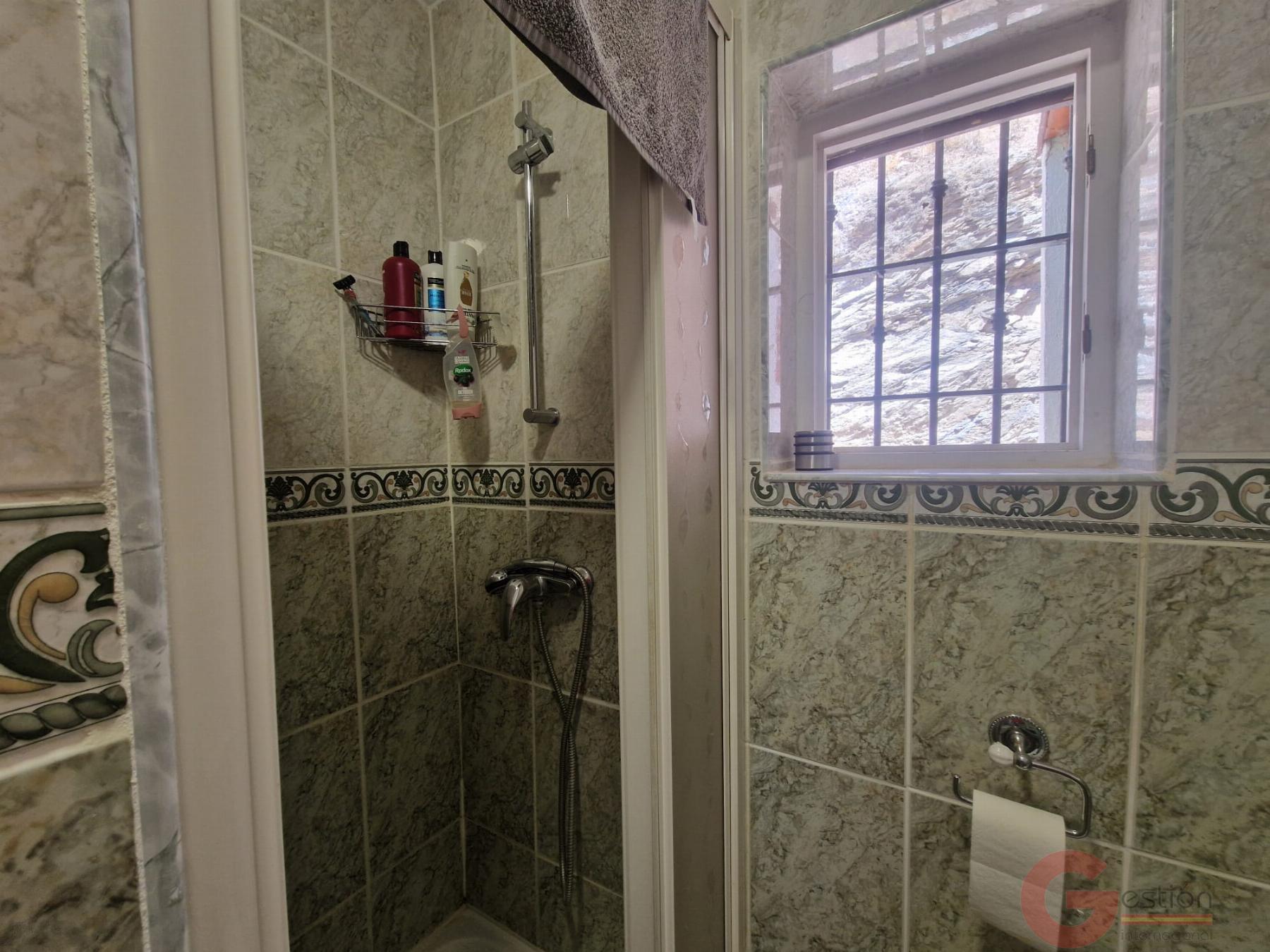 Venta de casa en Vélez de Benaudalla