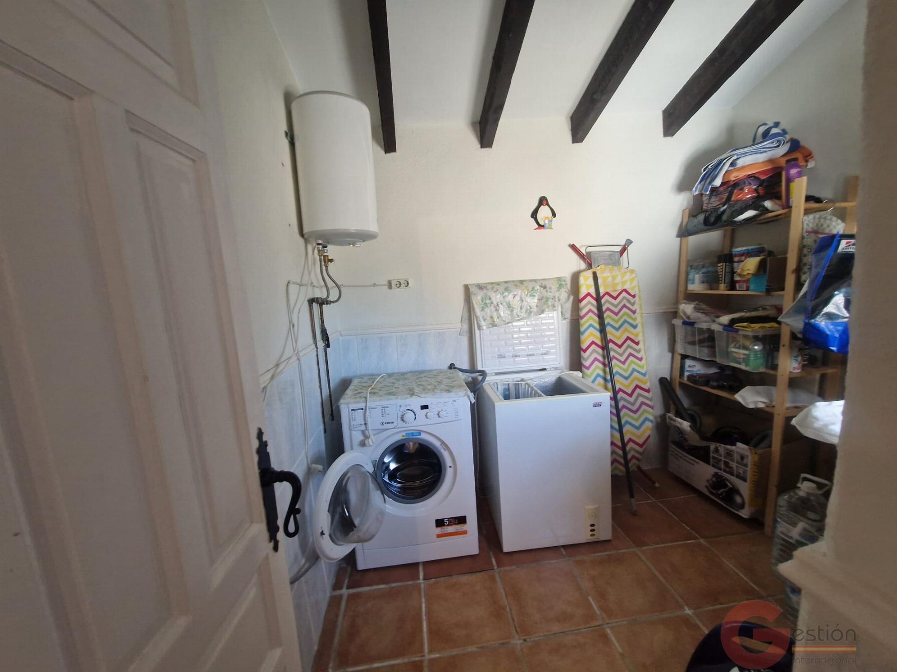 Venta de casa en Vélez de Benaudalla