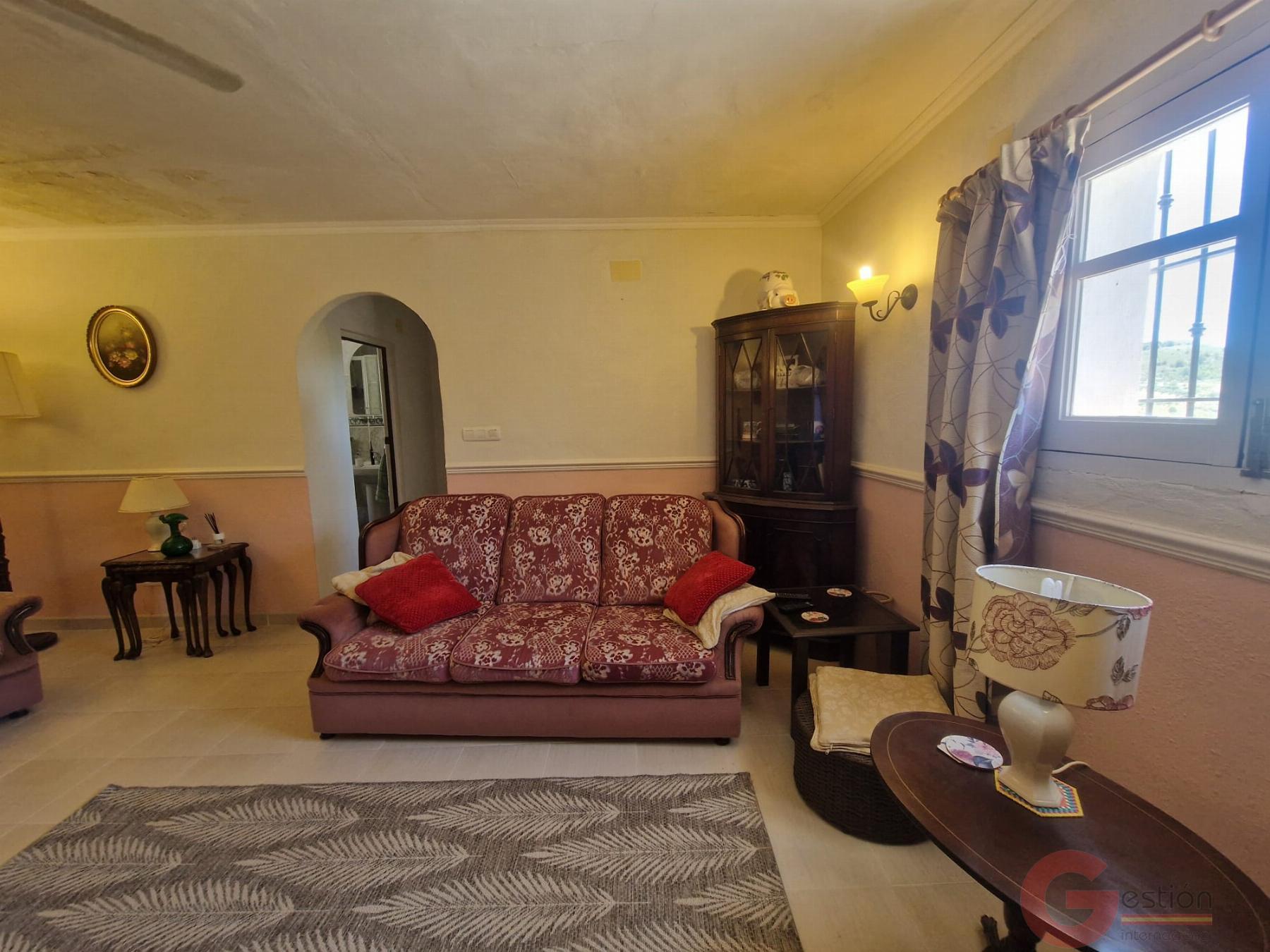 Venta de casa en Vélez de Benaudalla