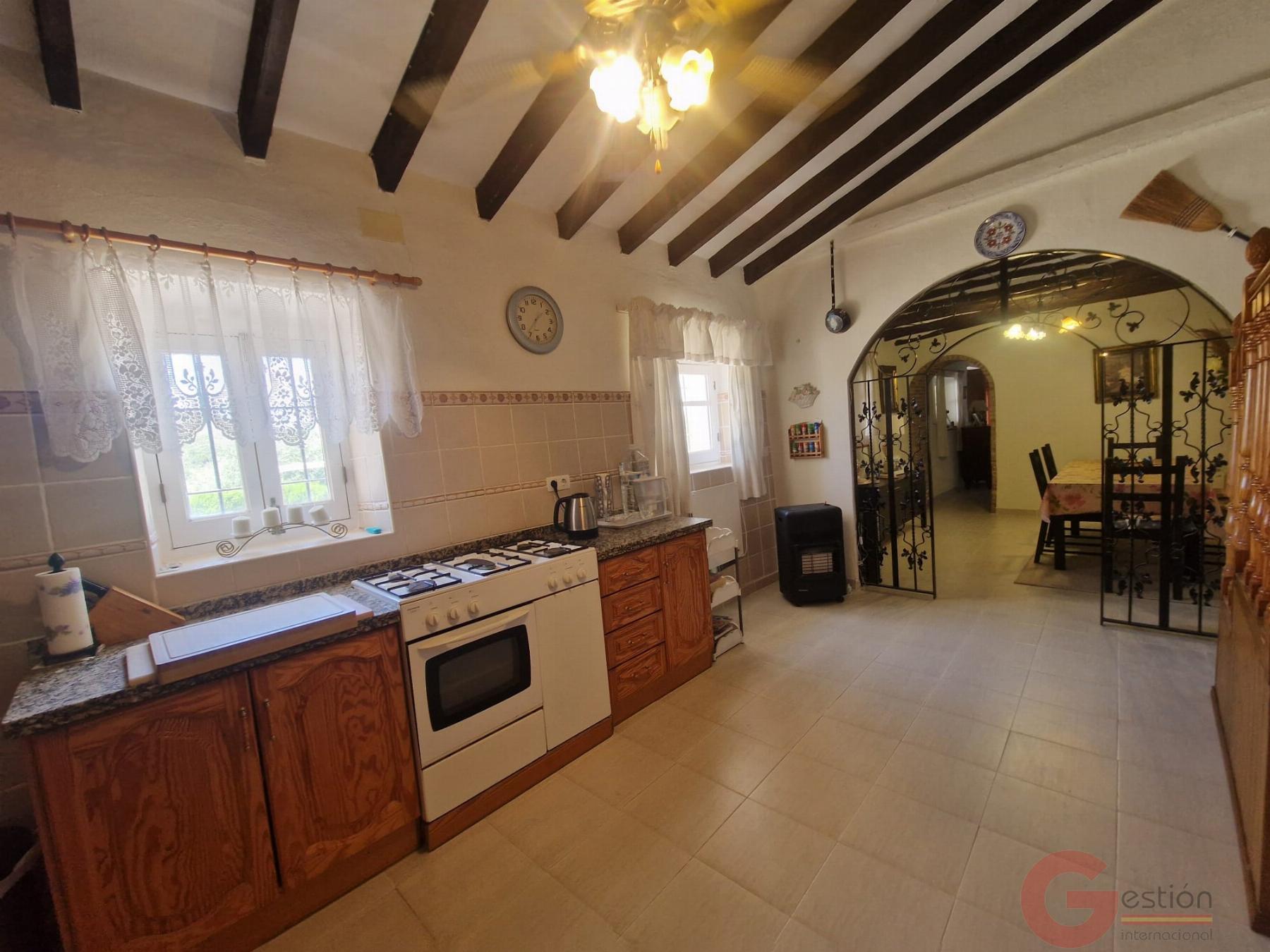 Venta de casa en Vélez de Benaudalla