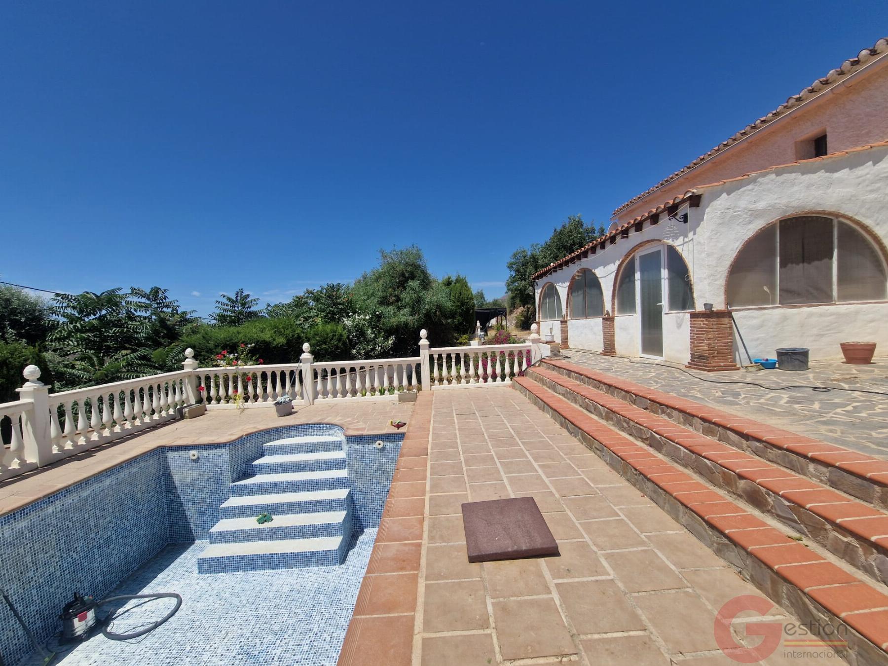 Venta de casa en Vélez de Benaudalla