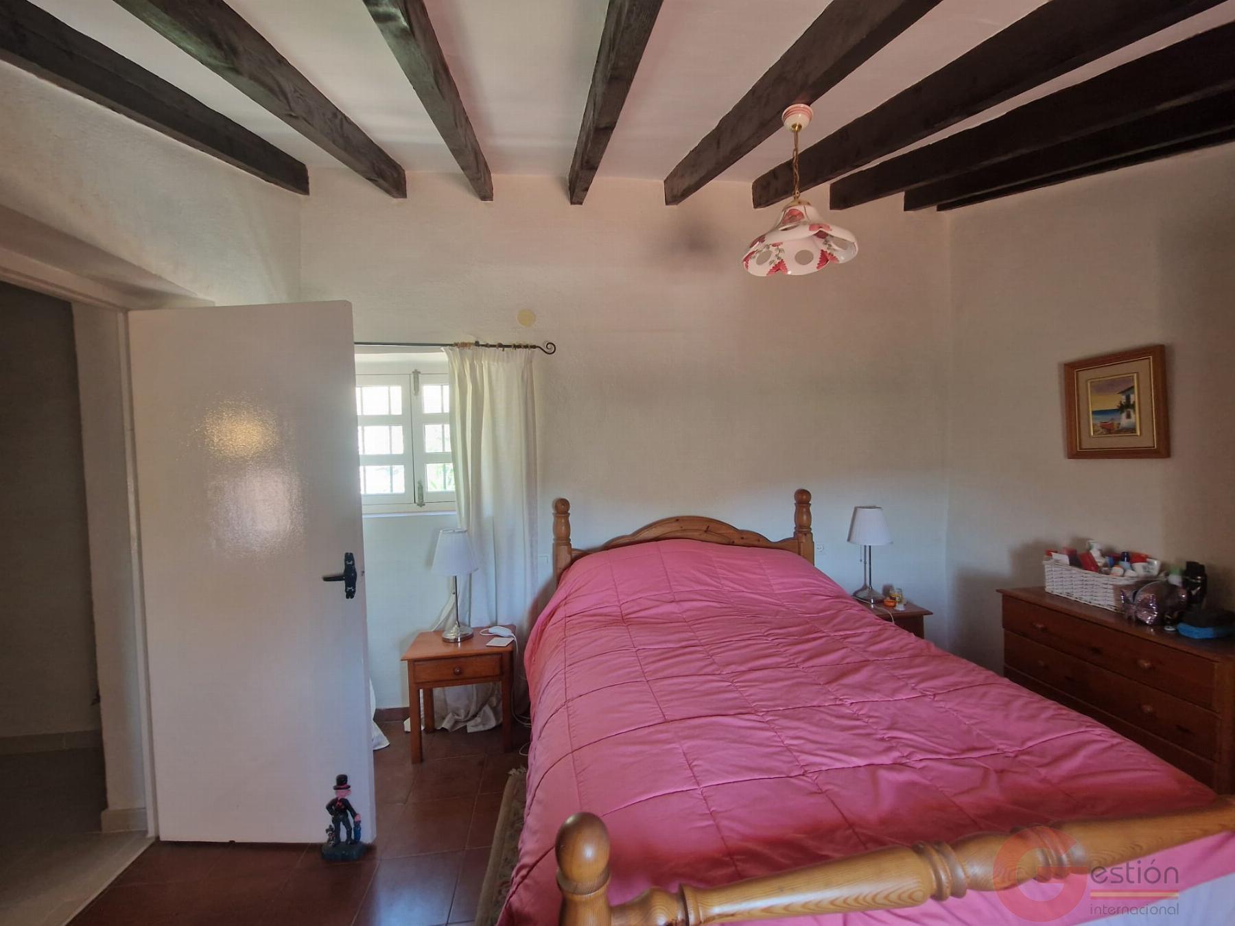 Venta de casa en Vélez de Benaudalla