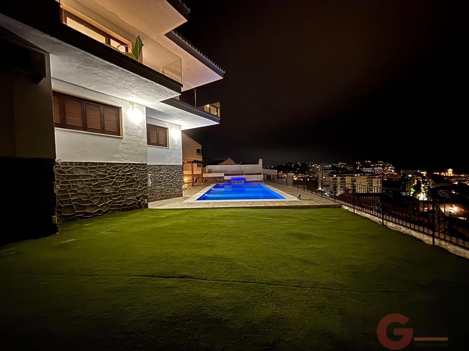 Venta de villa en Almuñécar