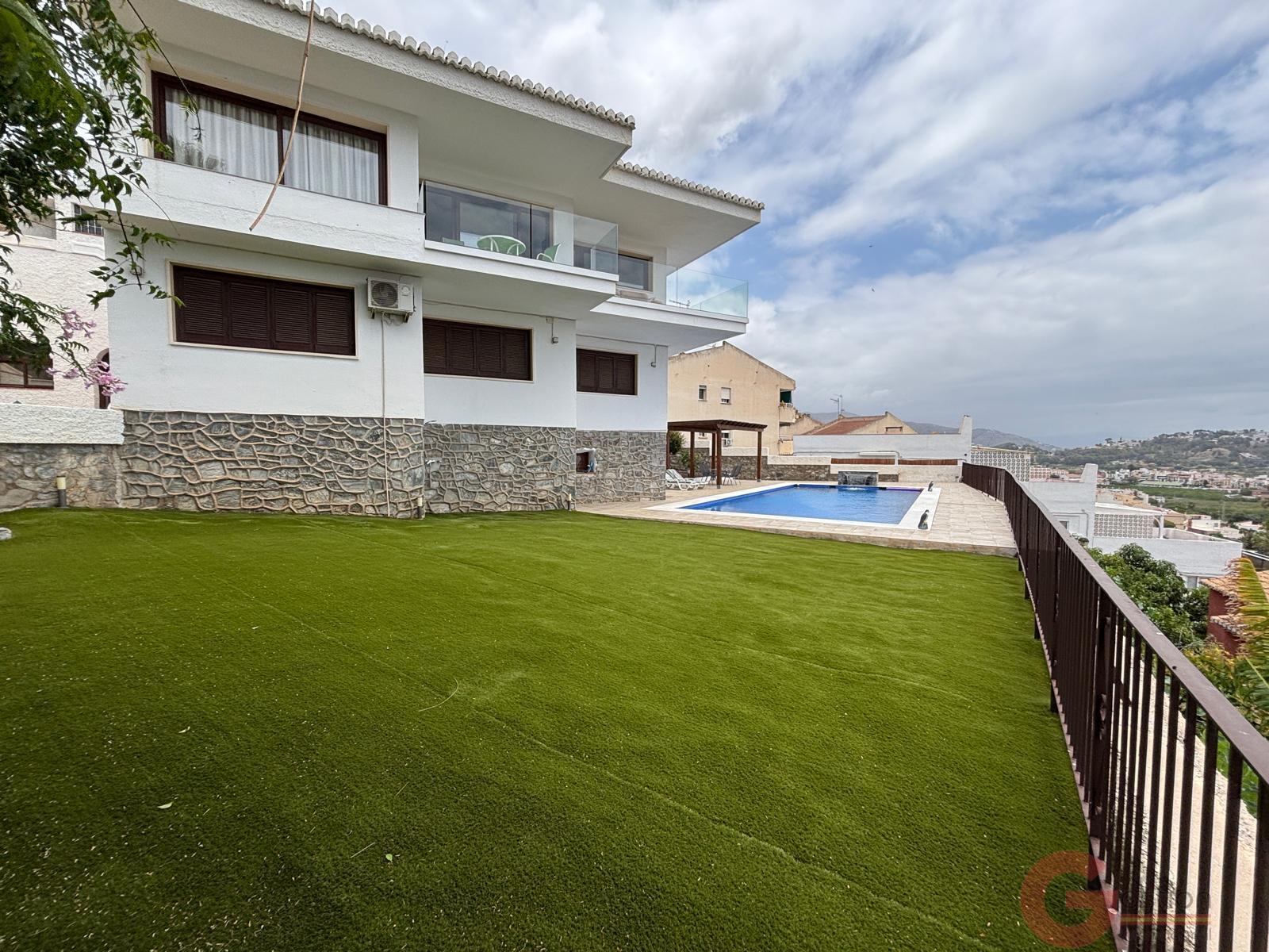Venta de villa en Almuñécar