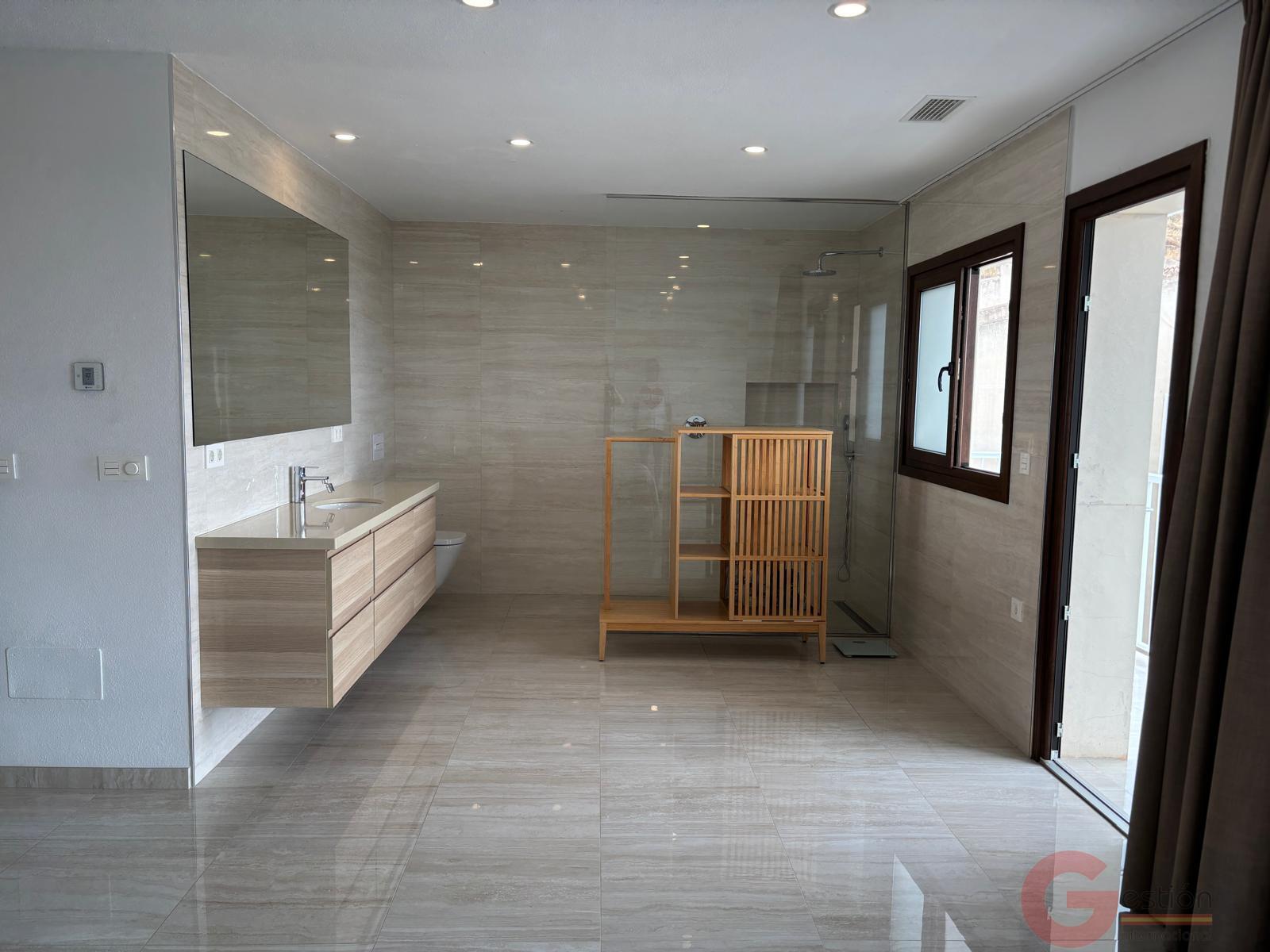 Venta de villa en Almuñécar