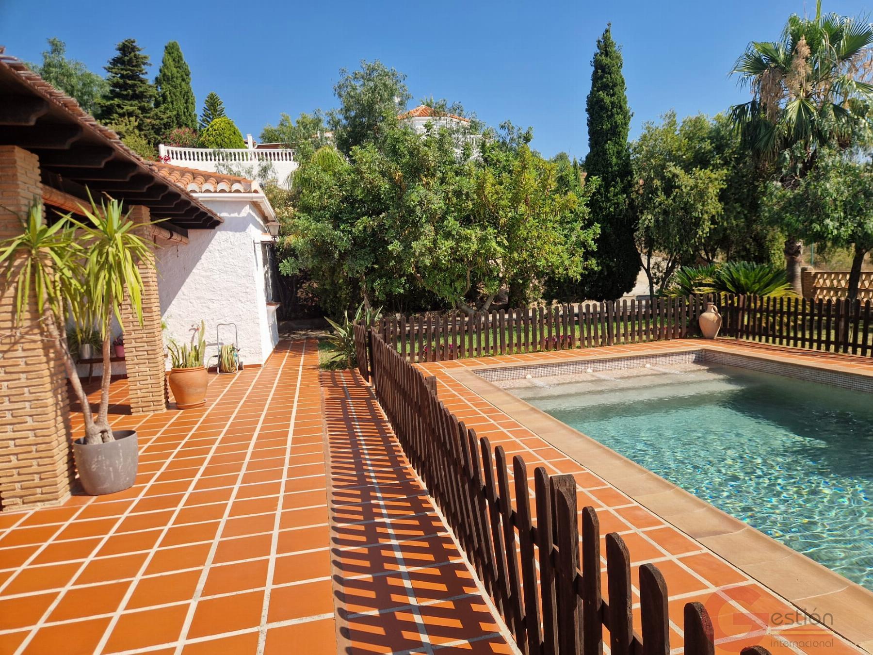 Venta de finca rústica en Salobreña