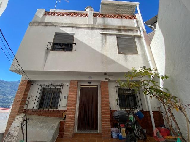 Venta de casa en Otívar