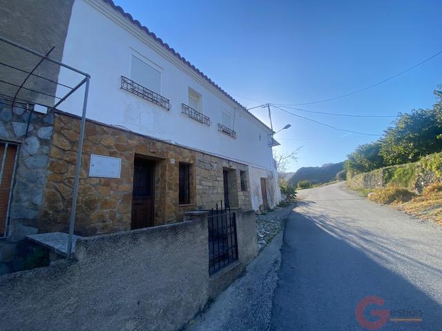 Venta de villa en Otívar