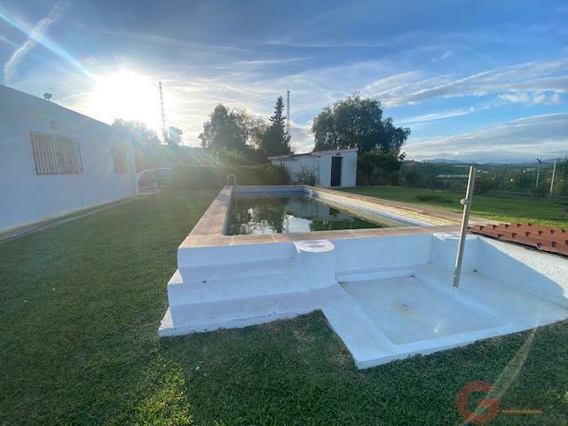 Venta de villa en Torre del Mar
