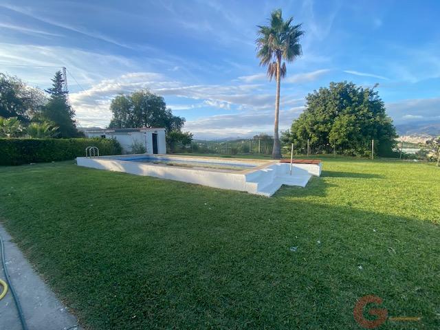 Venta de villa en Torre del Mar