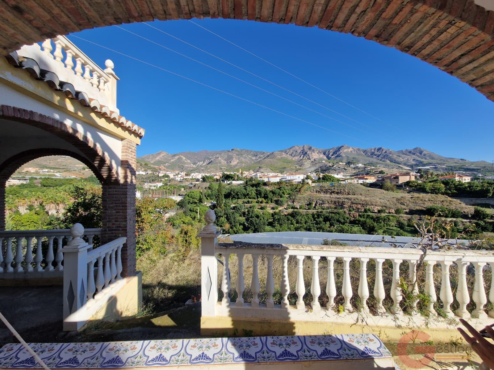 Venta de finca rústica en Molvízar