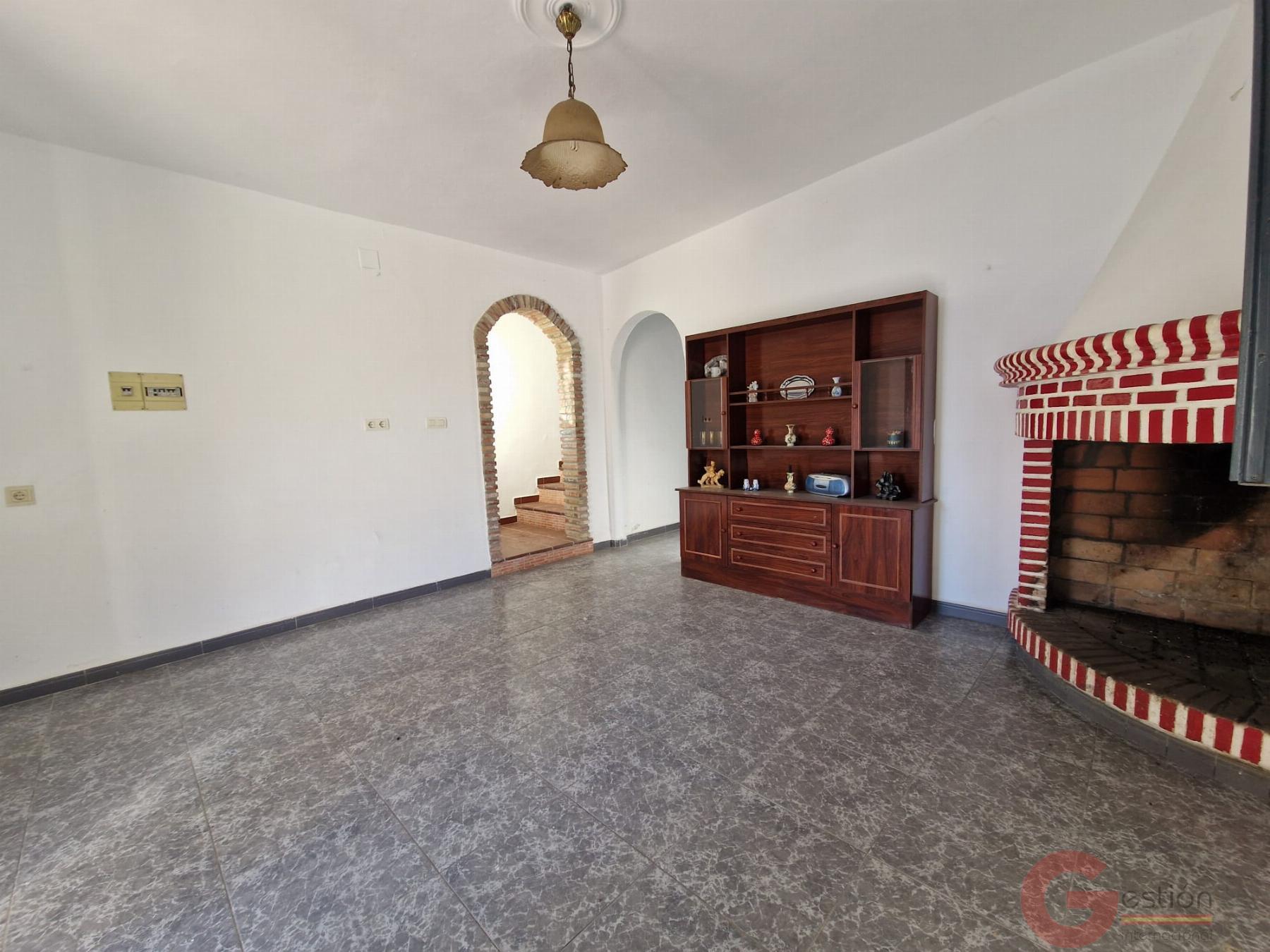Venta de finca rústica en Molvízar