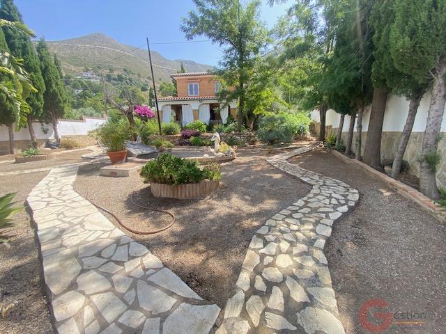 Venta de villa en Cómpeta