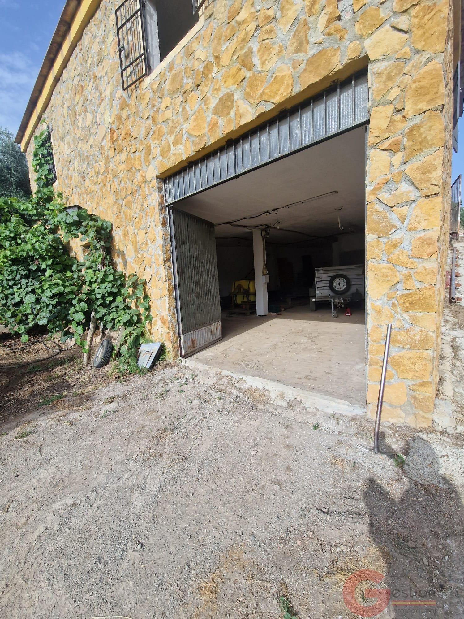 Venta de finca rústica en Lanjarón