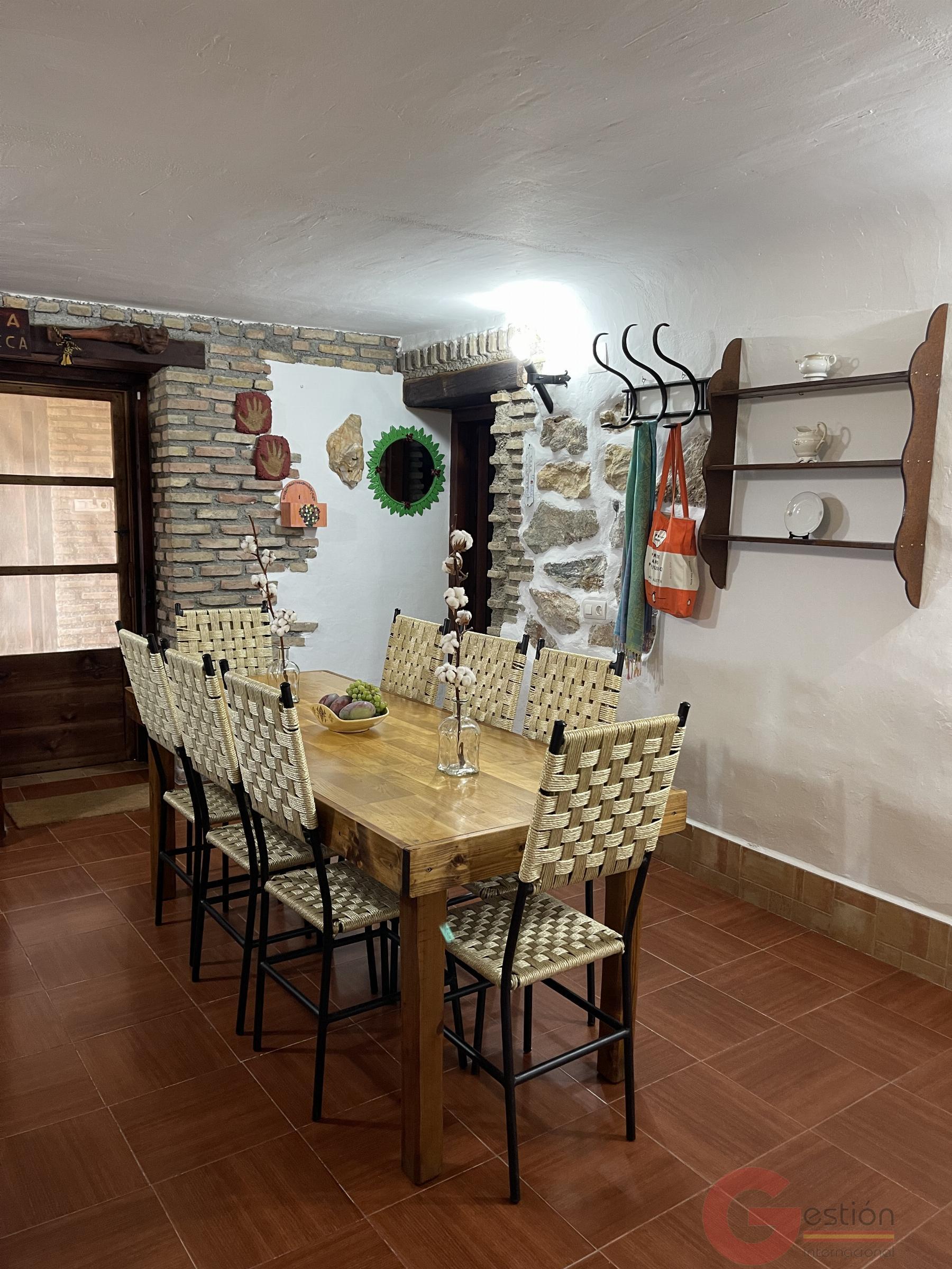 Venta de finca rústica en Lobres