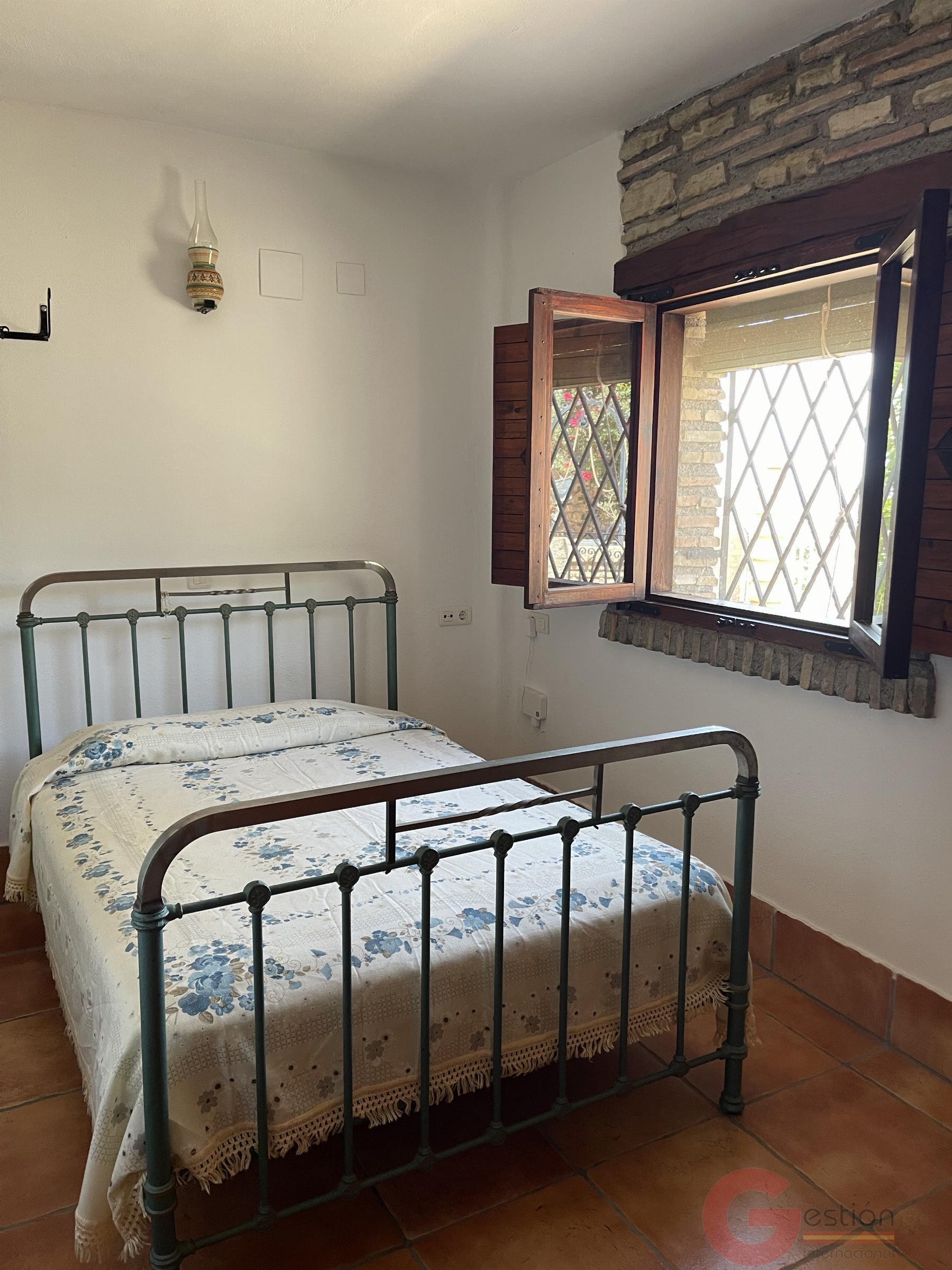 Venta de finca rústica en Lobres