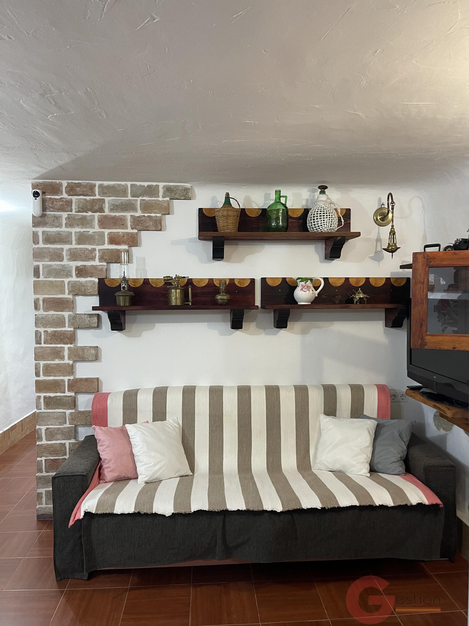 Venta de finca rústica en Lobres