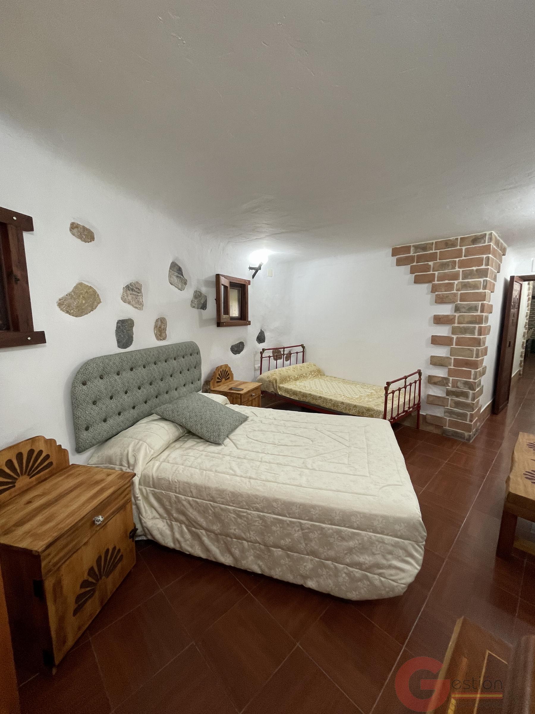 Venta de finca rústica en Lobres