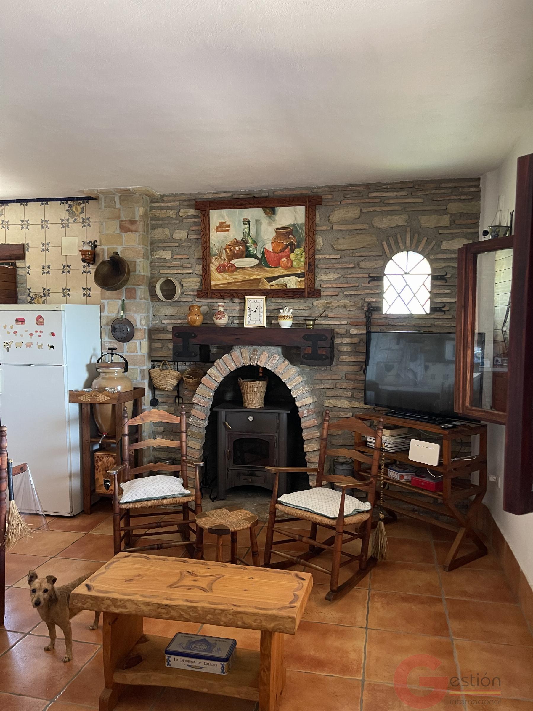 Venta de finca rústica en Lobres