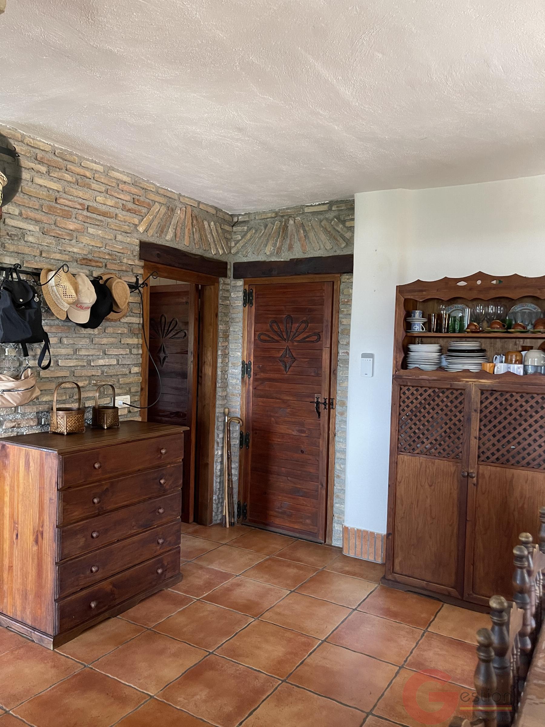 Venta de finca rústica en Lobres
