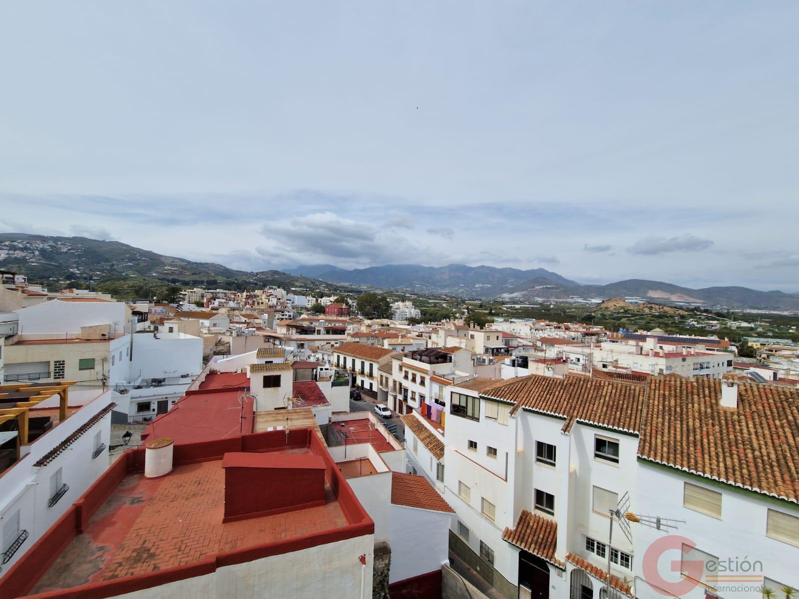 Venta de casa en Salobreña